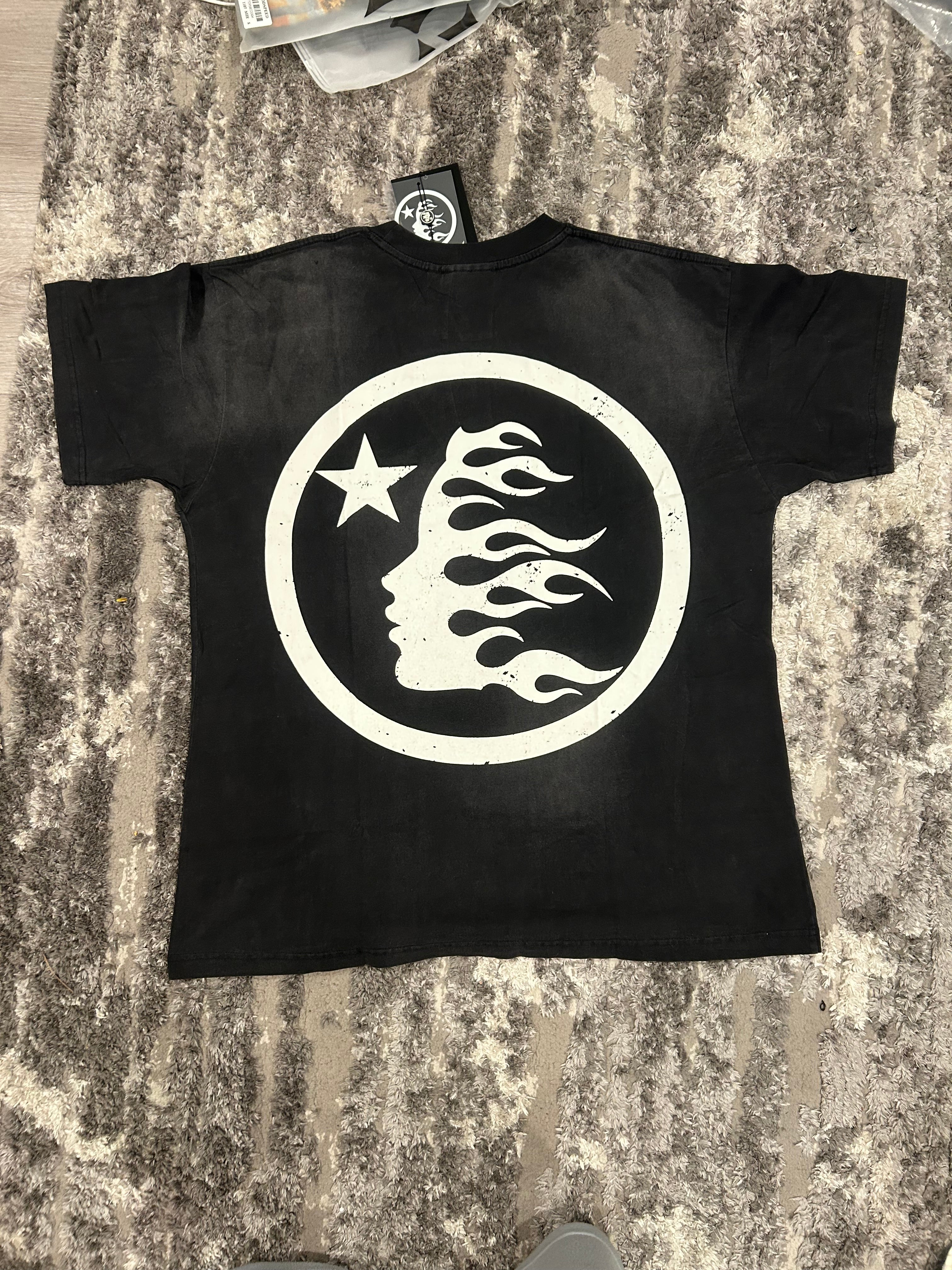 BLACK HELLSTAR TEE